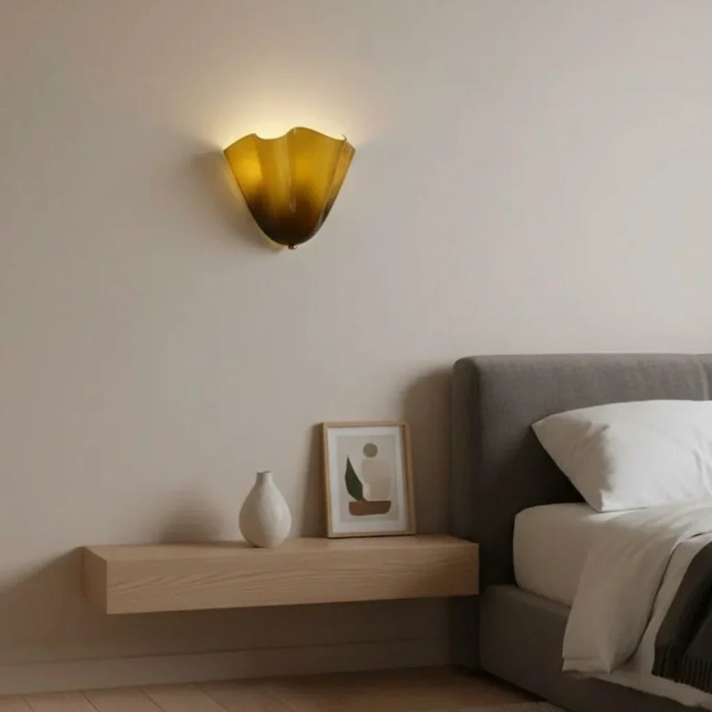 Sheryl Modern Seashell Glass Wall Light - Elegant Coastal Sconce