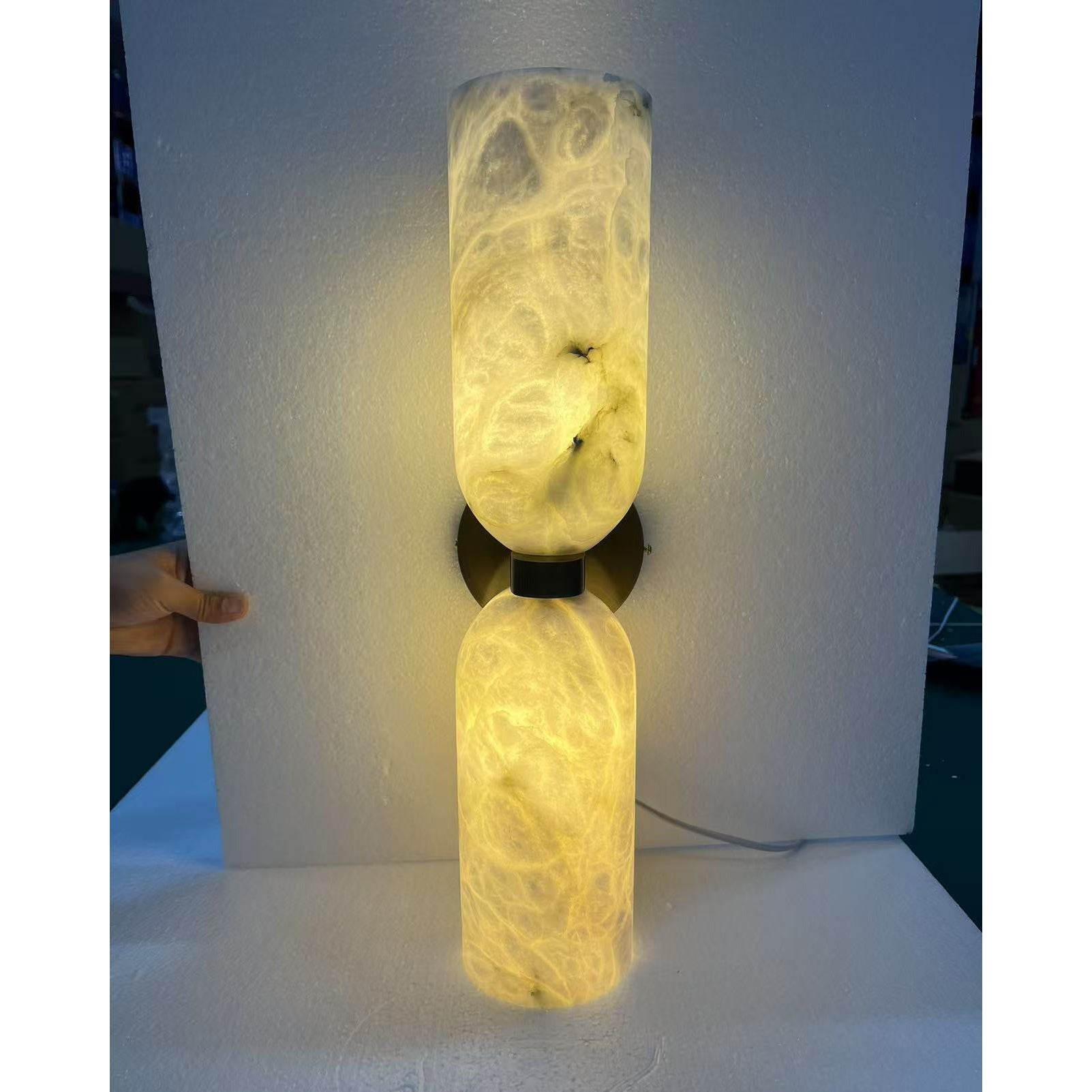 tandem-wall-lamp